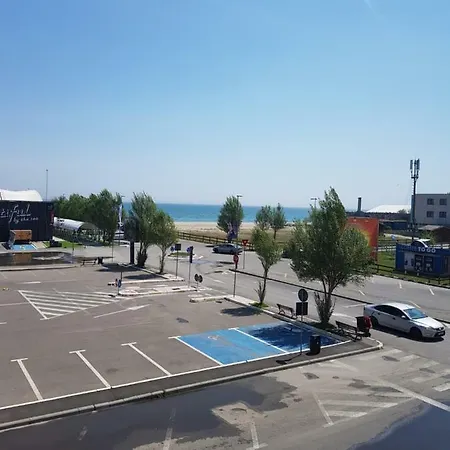 Belle Sea View Apartament